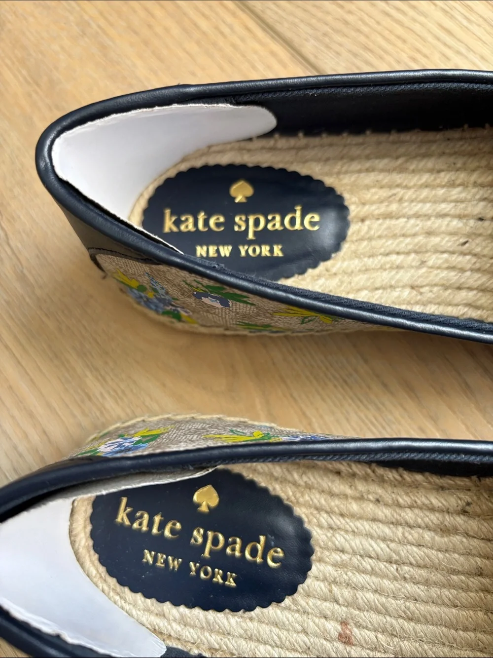 NWT Kate Spade Gwen Espadrille Flats Coated Canvas Floral Beige Size 8.5